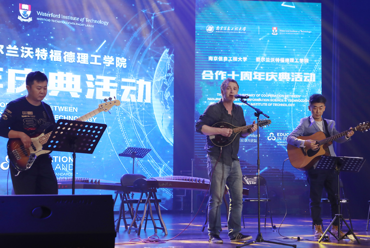 乐队.jpg 乐队.jpg