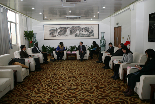 乌干达气象官员来访.jpg 乌干达气象官员来访.jpg