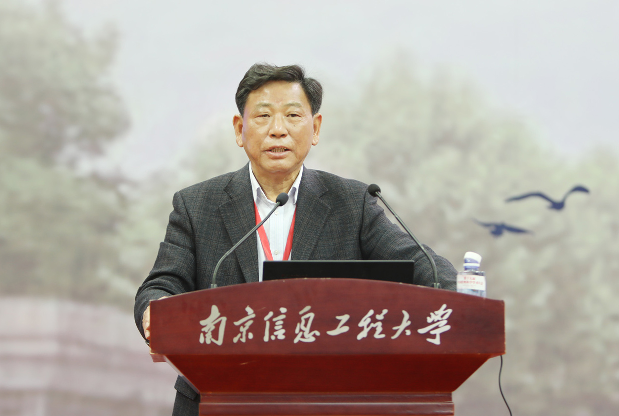 杨善林.jpg 杨善林.jpg