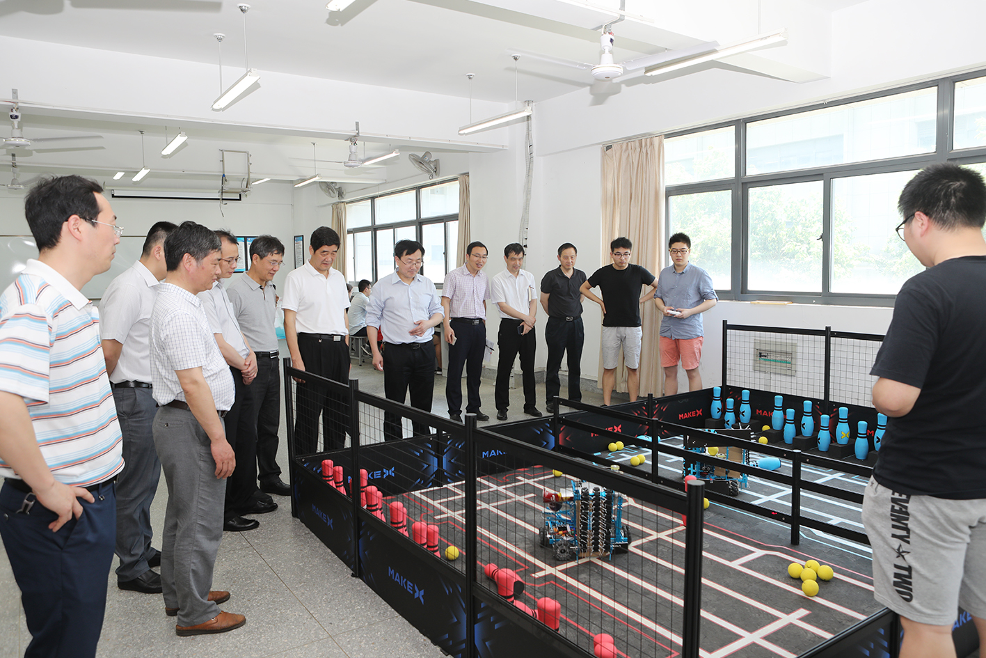 考察信息与控制学院