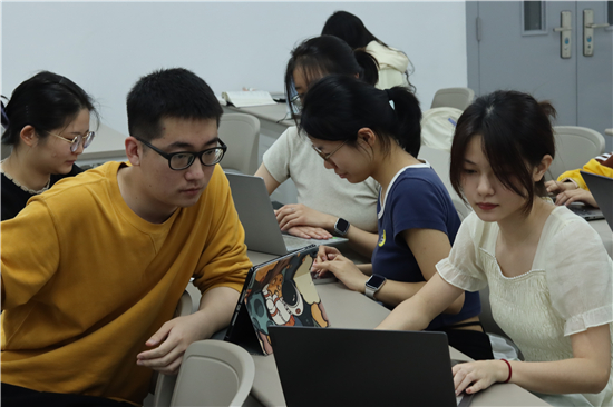 这份南信大学子捐赠的老报纸 再现73年前雨花台安葬英烈过程_fororder_微信图片_20230707091411
