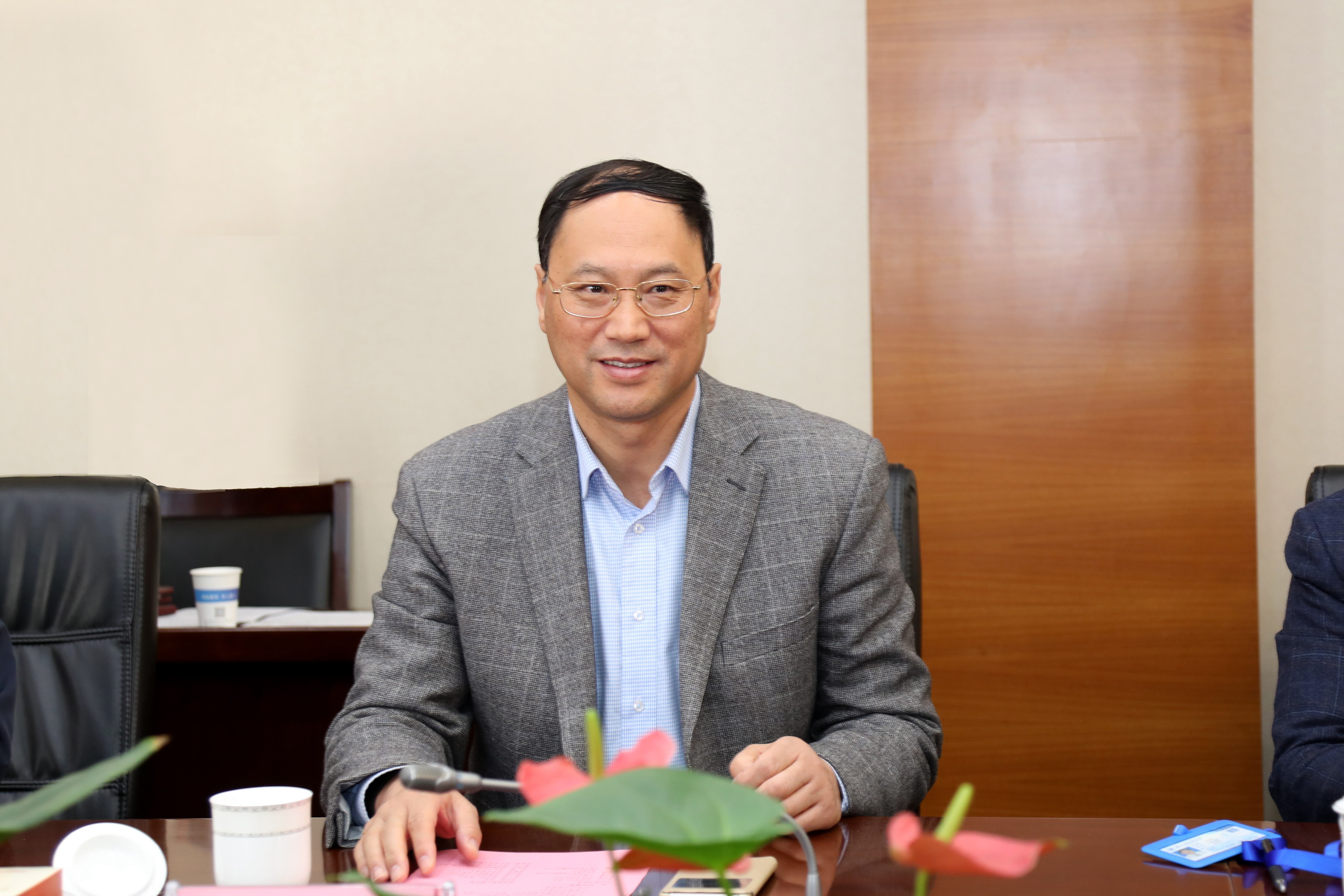 副书记、副校长王尧主持 副书记、副校长王尧主持