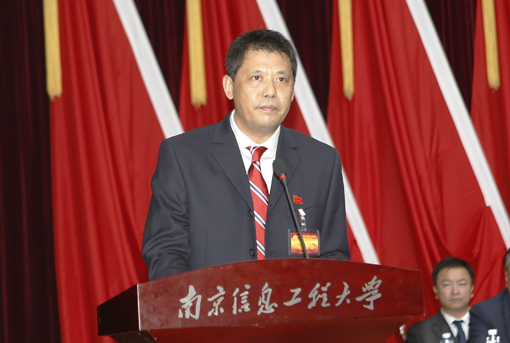 通过党费收缴、使用和管理情况的报告.jpg 通过党费收缴、使用和管理情况的报告.jpg